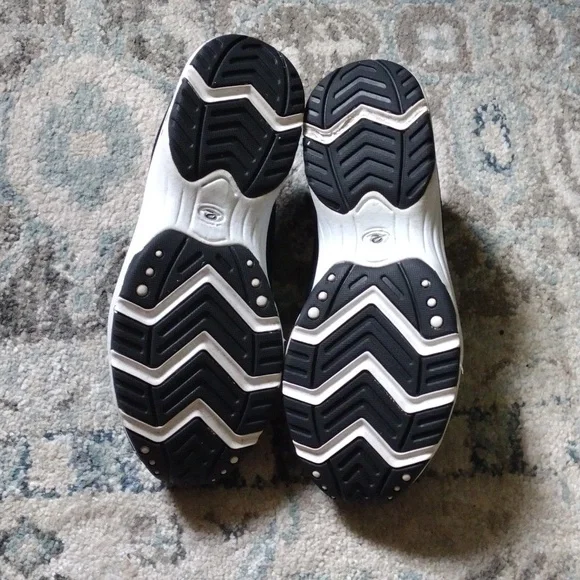 Easy Spirit Traveltime Slip-On Sneakers - Picture 5 of 9